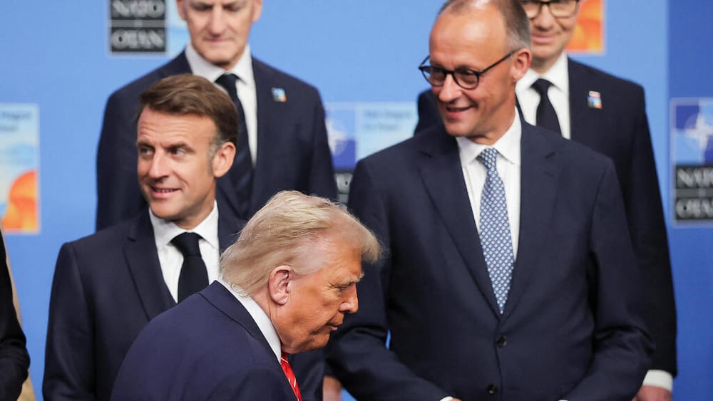 Стратегический документ Трампа: Европа под угрозой, новый курс в отношениях с Россией и сниженное участие в регионе Ближнего Востока