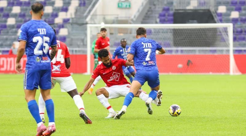 Перерыв: Хапоэль Тель-Авив ведёт 2:0 против Хапоэль Петах-Тиква в 13-м туре Премьер-лиги