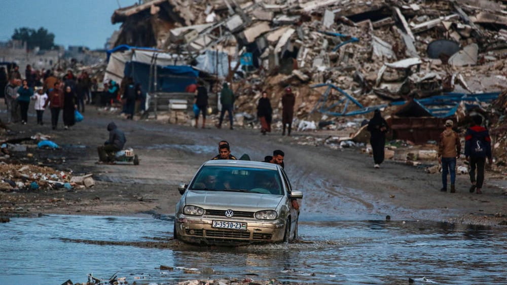 "Байрон" прибыл в Газу: масштабные наводнения обрушились на регион