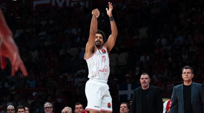 Евролига: Виртус и Хапоэль Тель-Авив проводят напряжённый матч в Италии