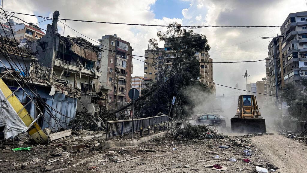 אזור התקיפות בביירות (צילום: Ibrahim AMRO / AFP) תקיפות צה"ל בבלבנון