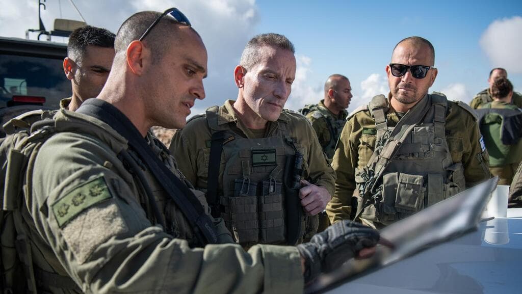 סגן ראש המטה הכללי, אלוף אמיר ברעם, בביקור בעוצבת הבשן 210