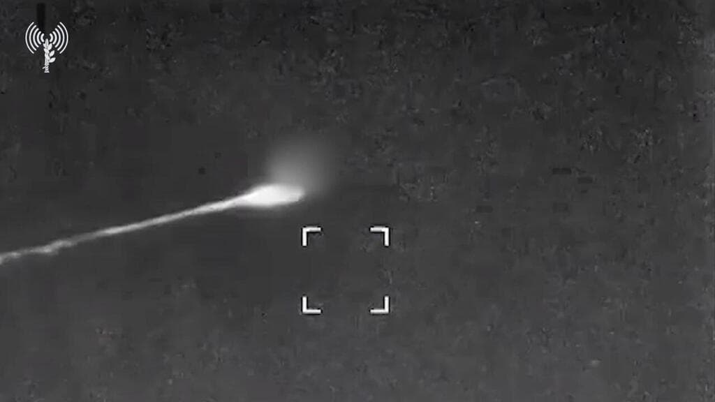 תיעוד: יירוט מטרה אווירית שעשתה את דרכה מלבנון