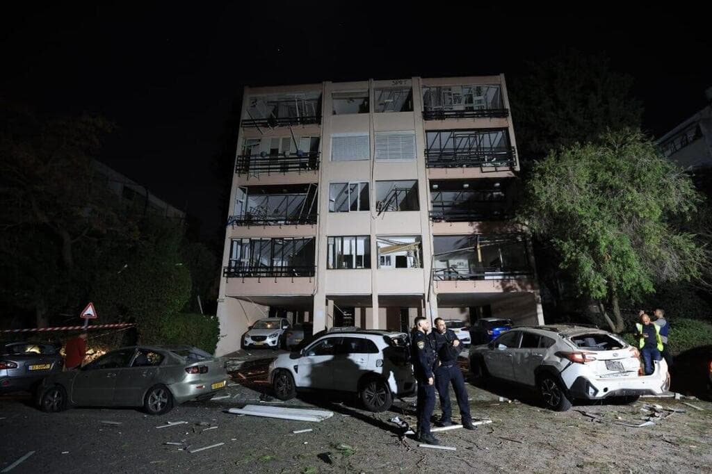 צילום: אלעד גרשגורן זירת הפגיעה הישירה בחיפה