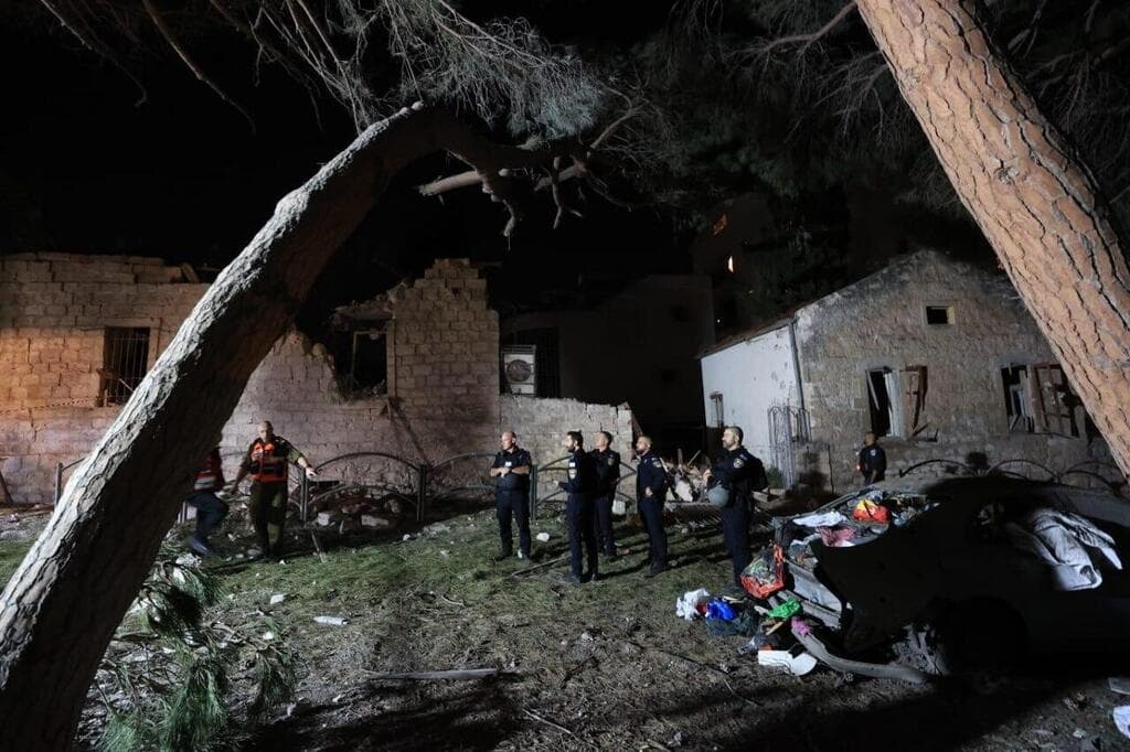 צילום: אלעד גרשגורן זירת הפגיעה הישירה בחיפה