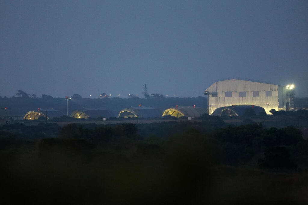 בסיס חיל האוויר של בריטניה בקפריסין (צילום: AP) בסיס חיל אוויר בריטי בקפריסין