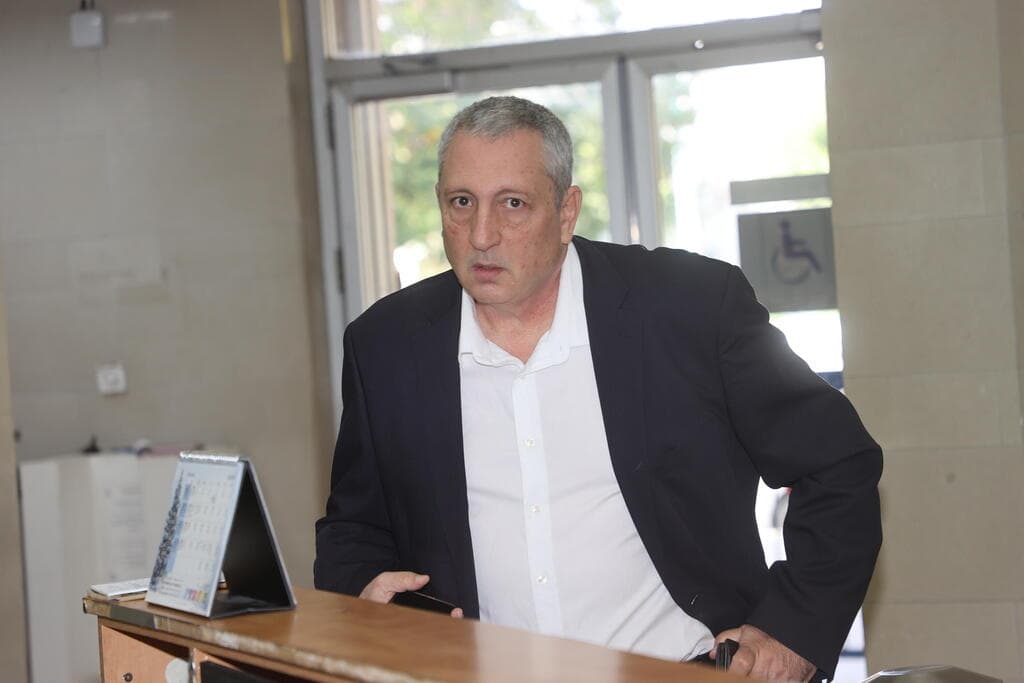 השלום רמלה: הוכחות: עו"ד דוד שומרון נ. עו"ד דוד ארצי
