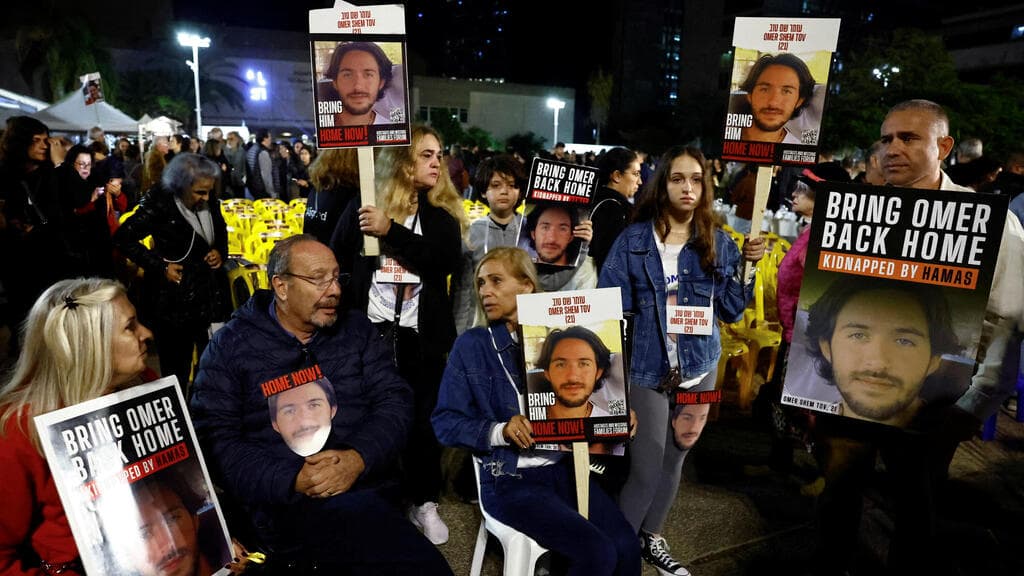 צילום: רויטרס / Clodagh Kilcoyne עצרת להשבת השבויים