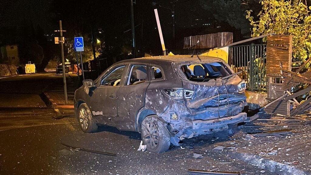 רכב שנפגע במטח לקריית שמונה רכב שנפגע במטח לקריית שמונה