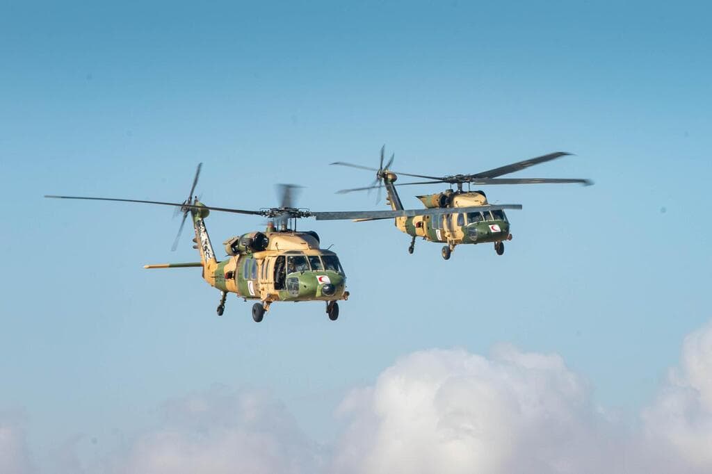 תיעוד מהעברת סיוע הומניטרי לרצועת עזה ע"י מסוקים של חיל האוויר הירדני 