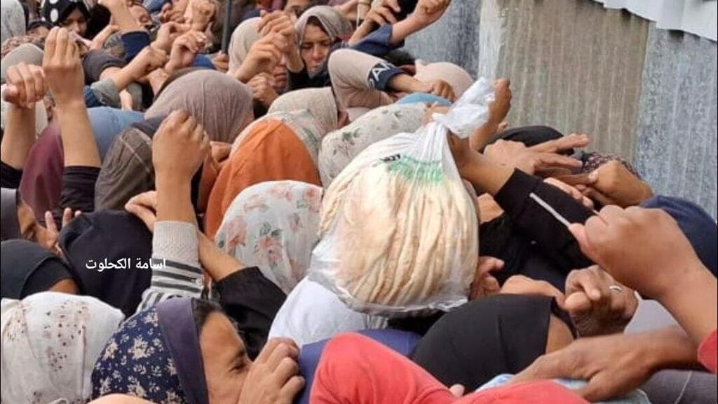 תורים לקבלת לחם ברצועת עזה