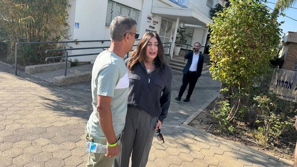 ח"כ מירי רגב מגיעה לישיבת הממשלה בנהריה