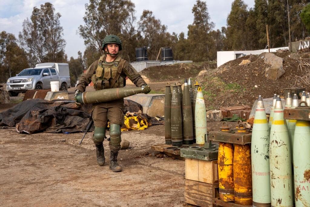 תגבור כוחות אוויריים וקרקעיים בגזרת רמת הגולן בעקבות התפתחויות הלחימה הפנימית בסוריה