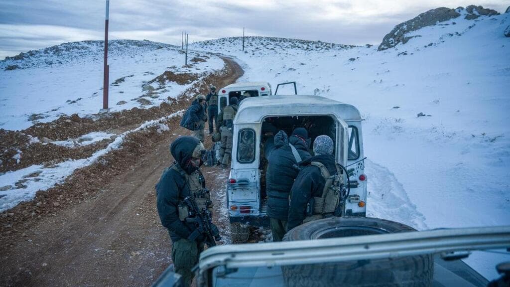 פשיטת כוחות יחידת שלדג בצק"ח ההרים (810) למרחב החרמון הסורי (צילום: דובר צה"ל ) פשיטת כוחות יחידת שלדג בצק"ח ההרים (810) למרחב החרמון הסורי