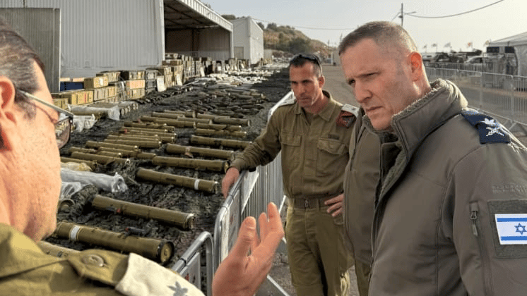 צילום: דובר צה"ל מח"א ביקר בתערוכת האמל"ח בצפון