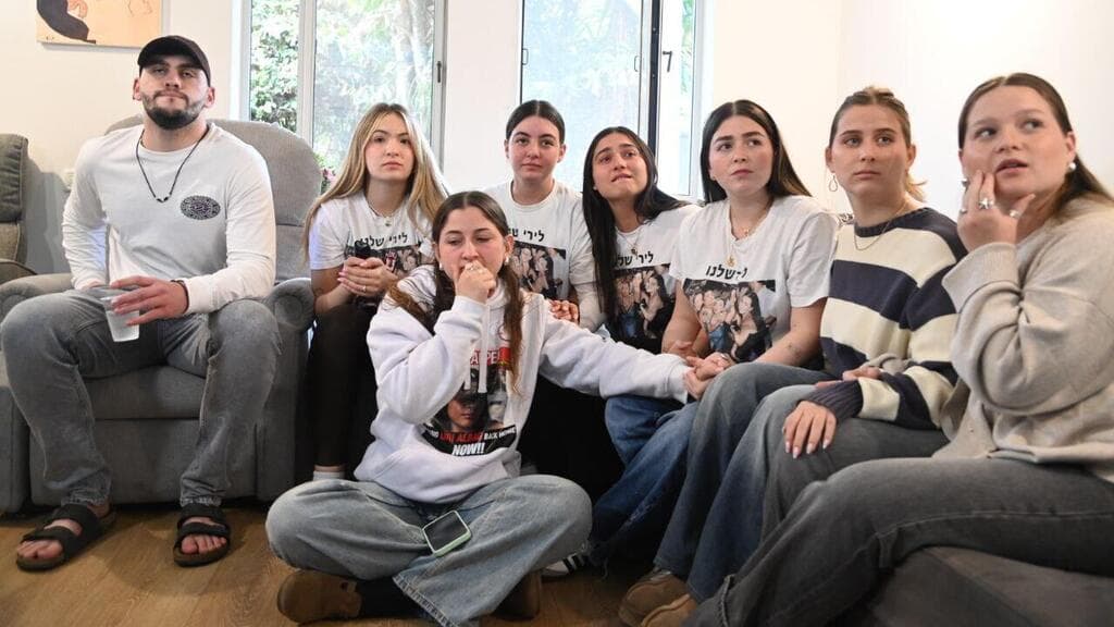 חברותיה של לירי אלבג מחכות בדריכות לשובה