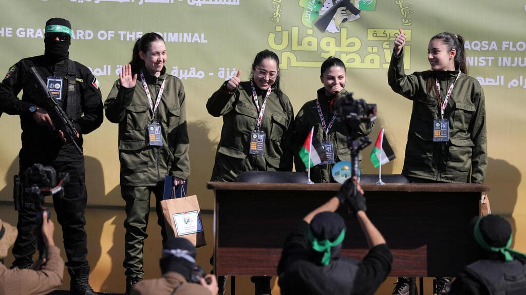 החטופות משתחררות בפעימה השנייה