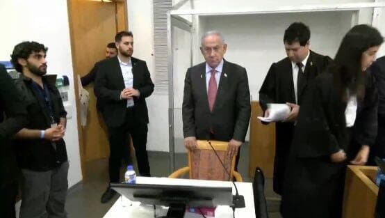 ראש הממשלה בנימין נתניהו נכנס לעדותו השביעית