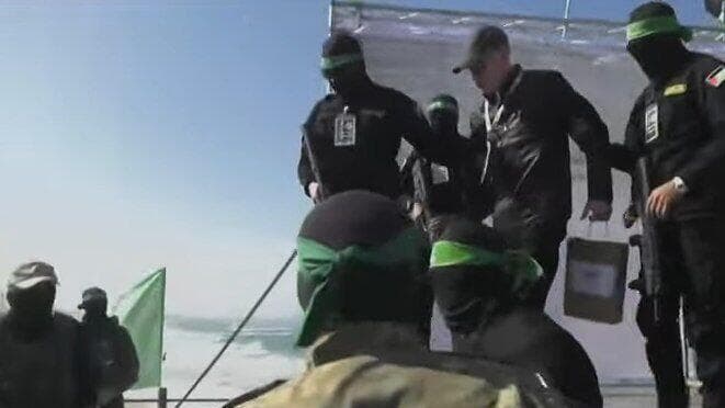 קית' סיגל בזמן השחרור בנמל עזה