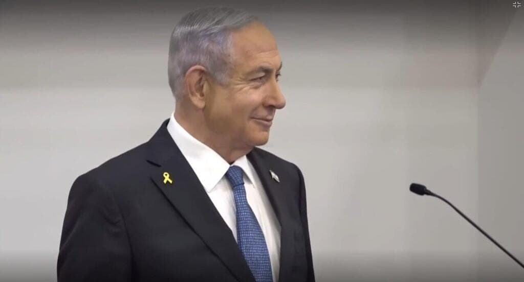 ראש הממשלה בנימין נתניהו נכנס לעדותו בבית המשפט המחוזי בתל אביב