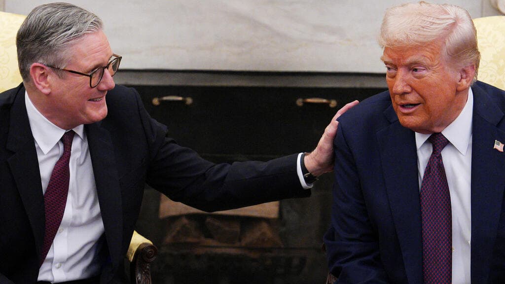 נשיא ארה"ב דונלד טראמפ ראש ממשלת בריטניה קיר סטרמר הבית הלבן