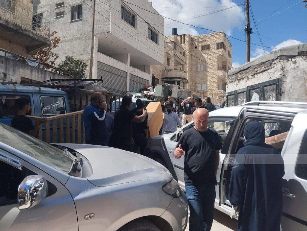 תושבים נוספים עוזבים את מחנה טול כרם בעקבות הפעולה הצבאית שם