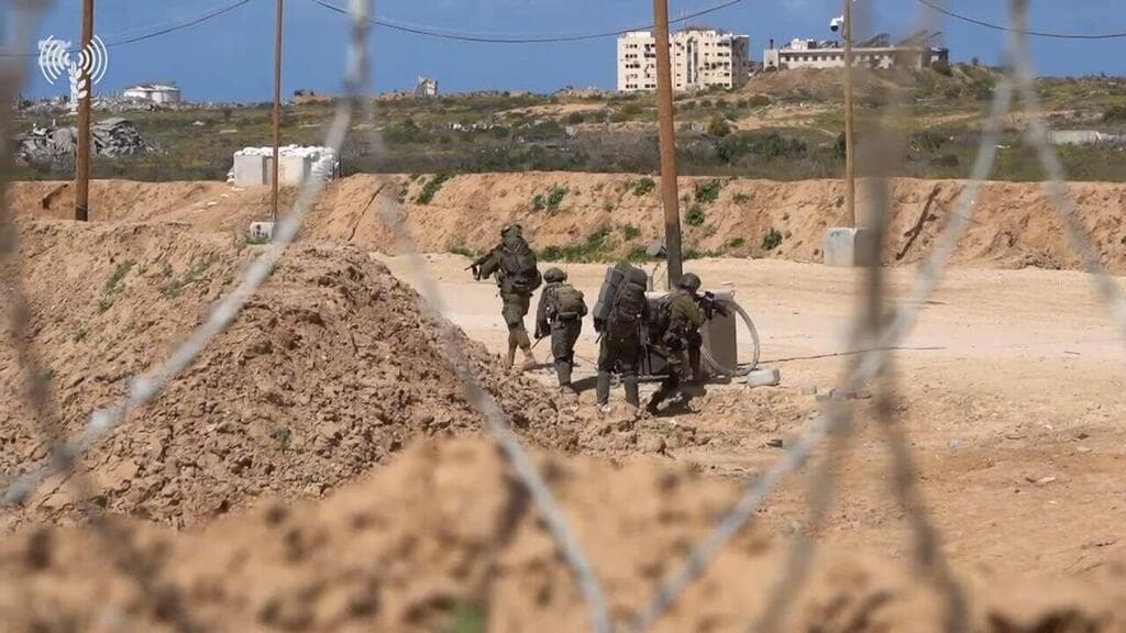 תיעוד מפעילות כוחות אוגדה 252 במרכז הרצועה