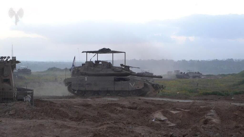 תיעוד מפעילות כוחות אוגדה 252 במרכז הרצועה