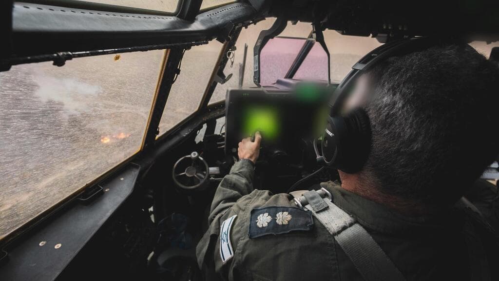 צילום: דובר צה"ל תיעוד מתוך מטוס ה׳שמשון׳ במאמצי כיבוי השריפה
