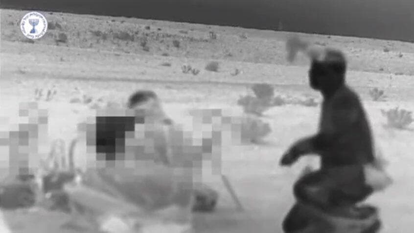 תיעוד מתקיפת מערכת הגנה האווירית האיראנית באמצעות טילים מדויקים