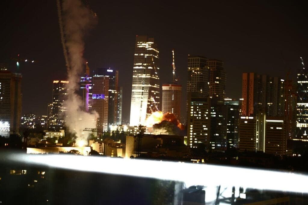 נפילה של שיגור מאיראן בתל אביב