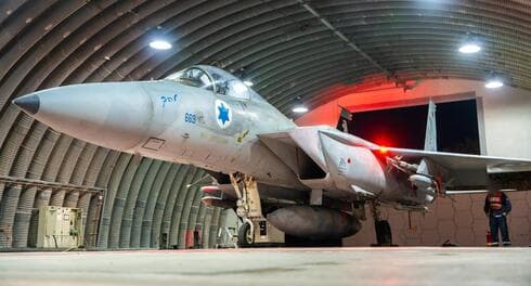 תיעוד מהמראת מטוסי חיל האוויר לתקיפה בטהרן