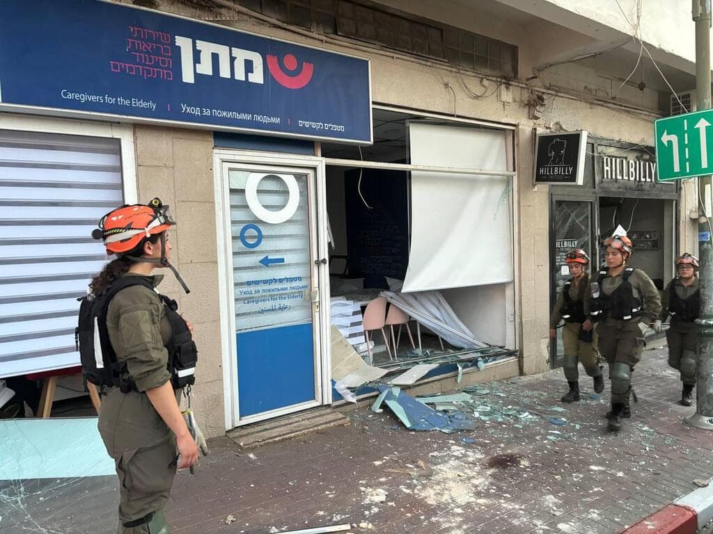 זירת הנפילה ברחובות