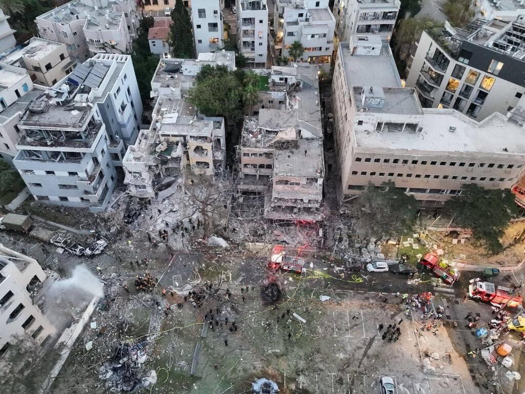 נפילה בתל אביב