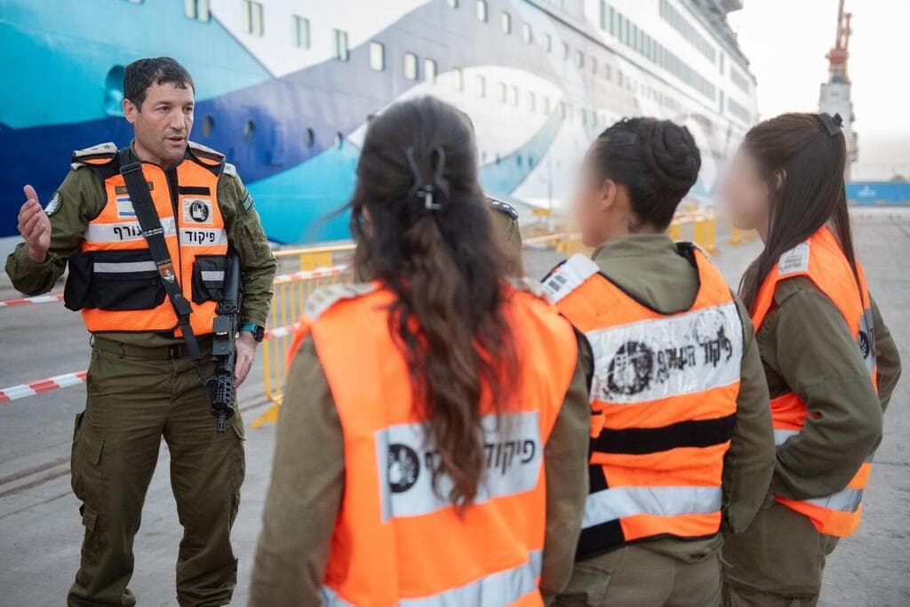 הגעת אניית החילוץ מקפריסין לנמל אשדוד
