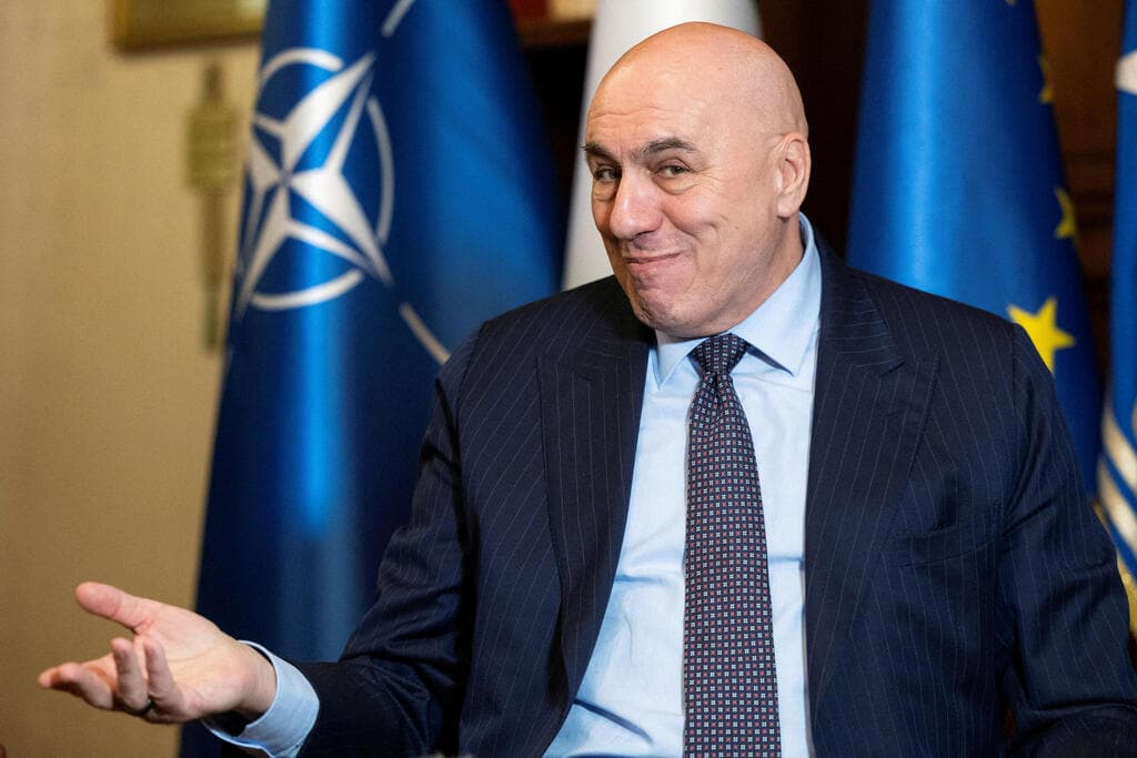 שר ההגנה האיטלקי, גידו קרוסטו