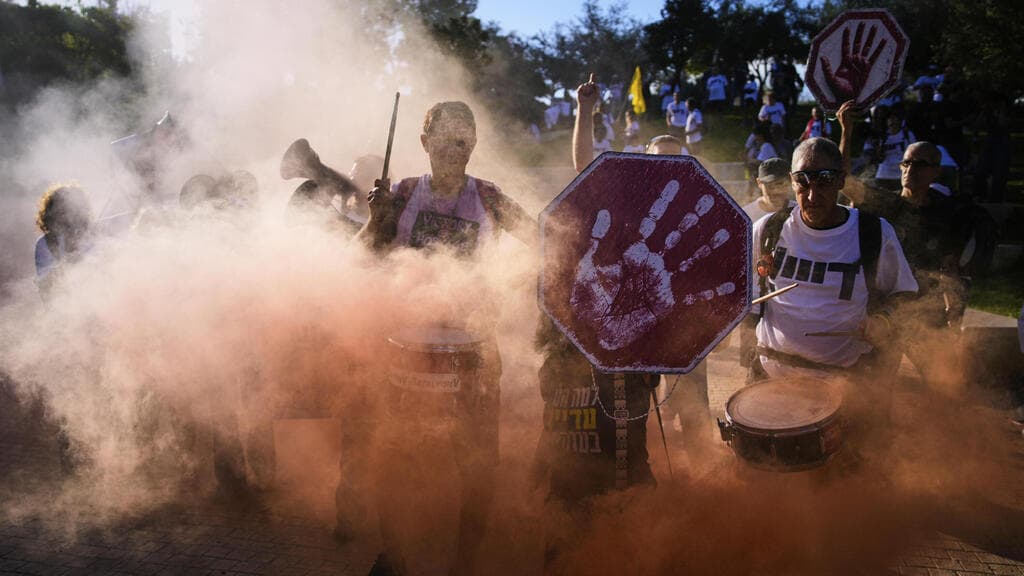 צילום: AP Photo/Ohad Zwigenberg מחאה בירושלים