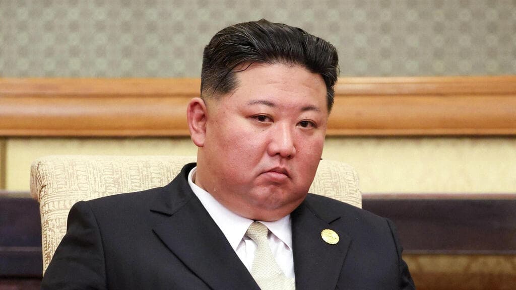 קים ג'ונג און בפגישה עם ולדימיר פוטין ב בייג'ינג סין