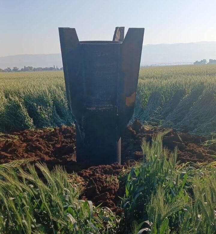 רסיס בשדות עמק המעיינות