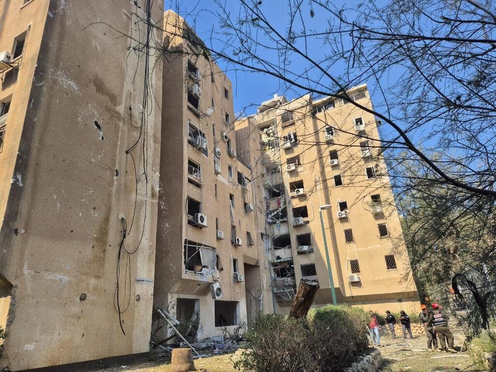 בניין שנפגע בבאר שבע