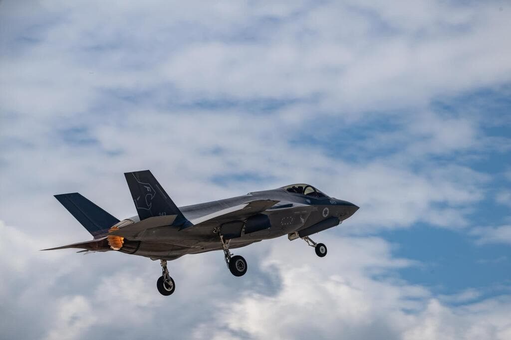 המראת מטוס קרב מסוג ״אדיר״ (F-35i) לתקיפות באיראן