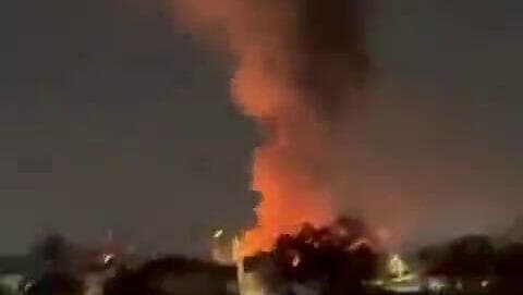 שריפה במושב במרכז (צילום: לפי סעיף 27א לחוק זכויות יוצרים) פגיעה במושב במרכז