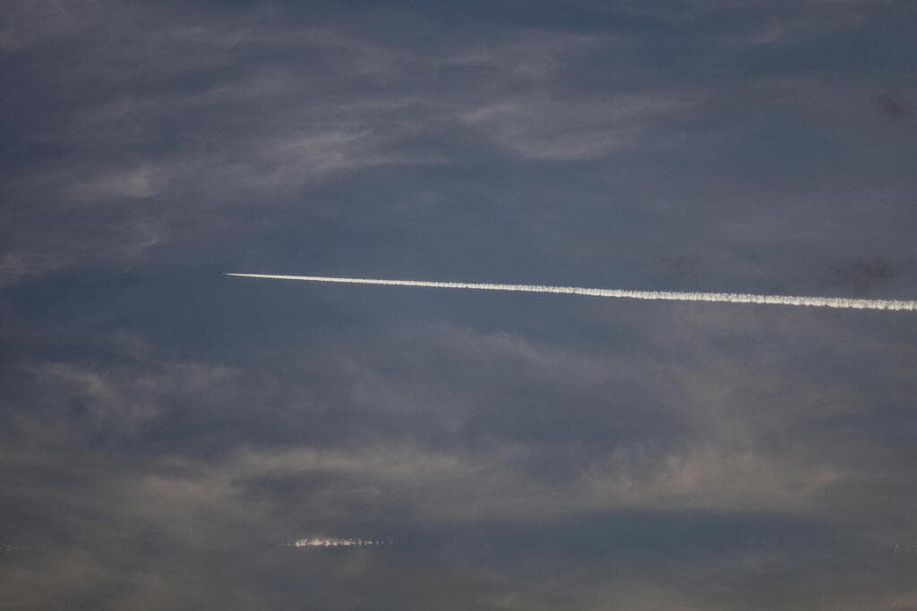 מטוס קרב ישראלי מעל שמי ביירות לבנון
