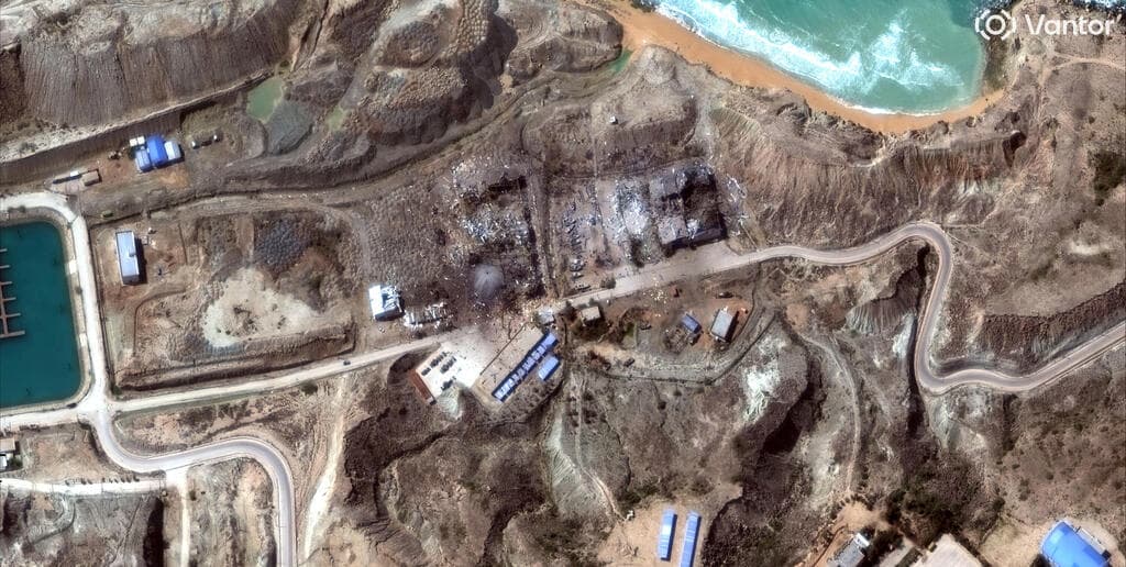 הרס בבסיס בצי של איראן