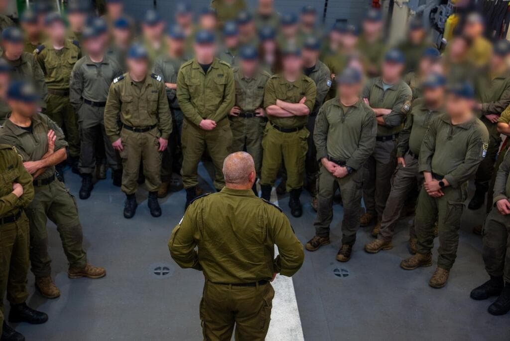 מפקד חיל הים ללוחמים בלב הים