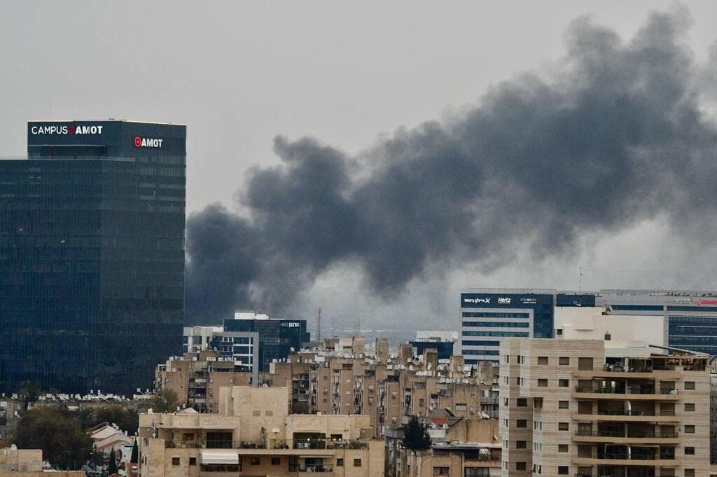 נפילה במרכז