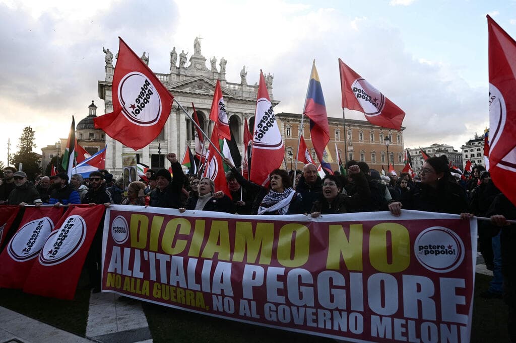 הפגנה נגד ישראל וארה"ב ונגד המלחמה ב איראן ב רומא איטליה