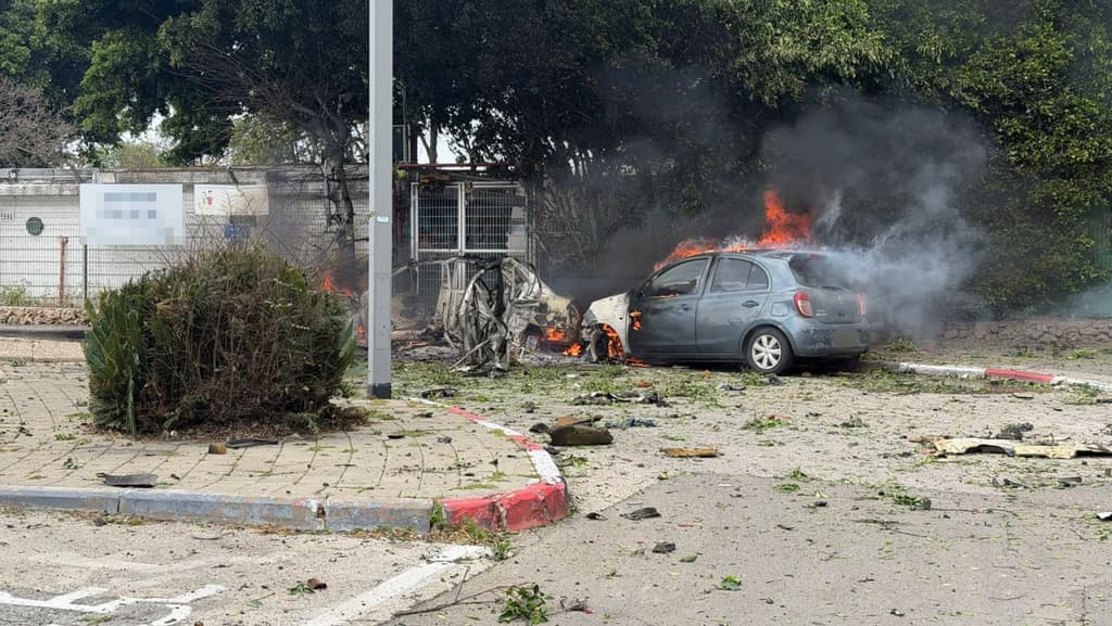צילום: תיעוד מבצעי מד"א נפילת רסיס בתל אביב