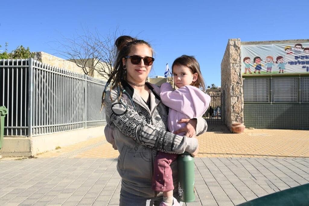 צילום: הרצל יוסף חוזרים ללימודים במצפה רמון