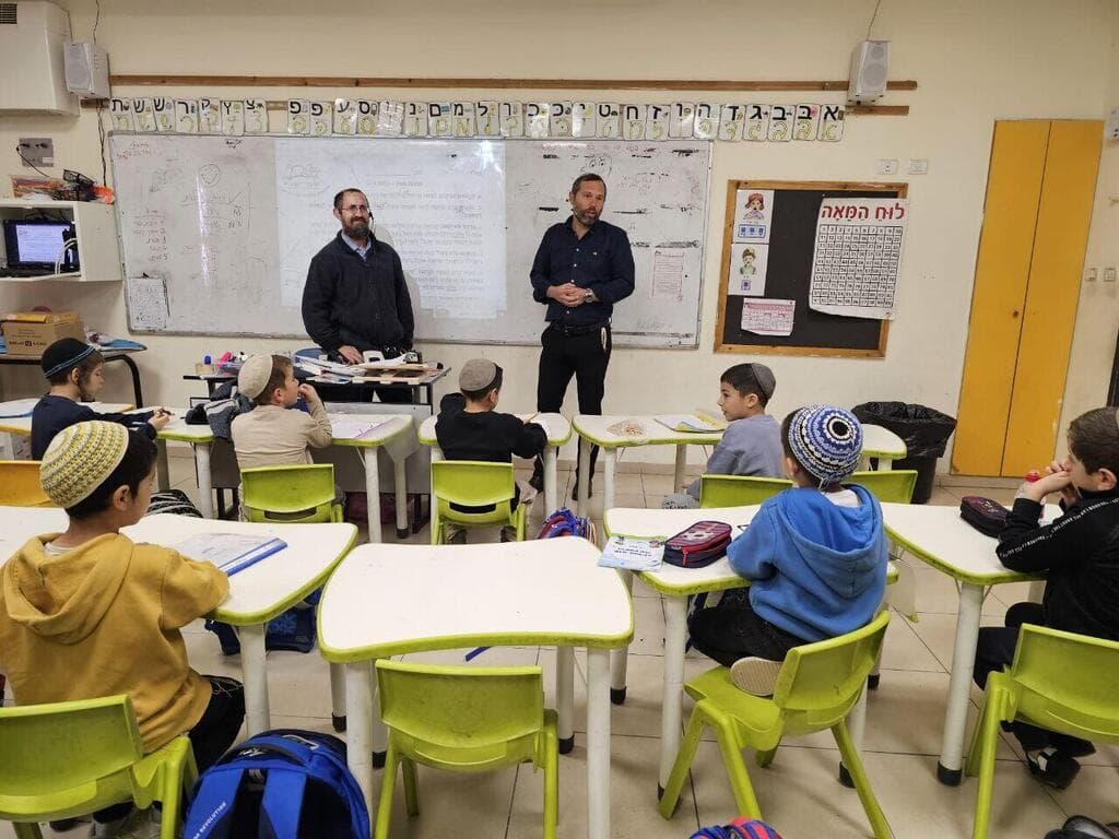 חוזרים לשגרת לימודים בבנימין (צילום: דוברות בנימין) חוזרים לשגרת לימודים בבנימין